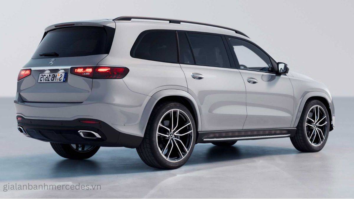 Đèn pha LED sắc nét trên Mercedes GLS 450 Facelift 2025