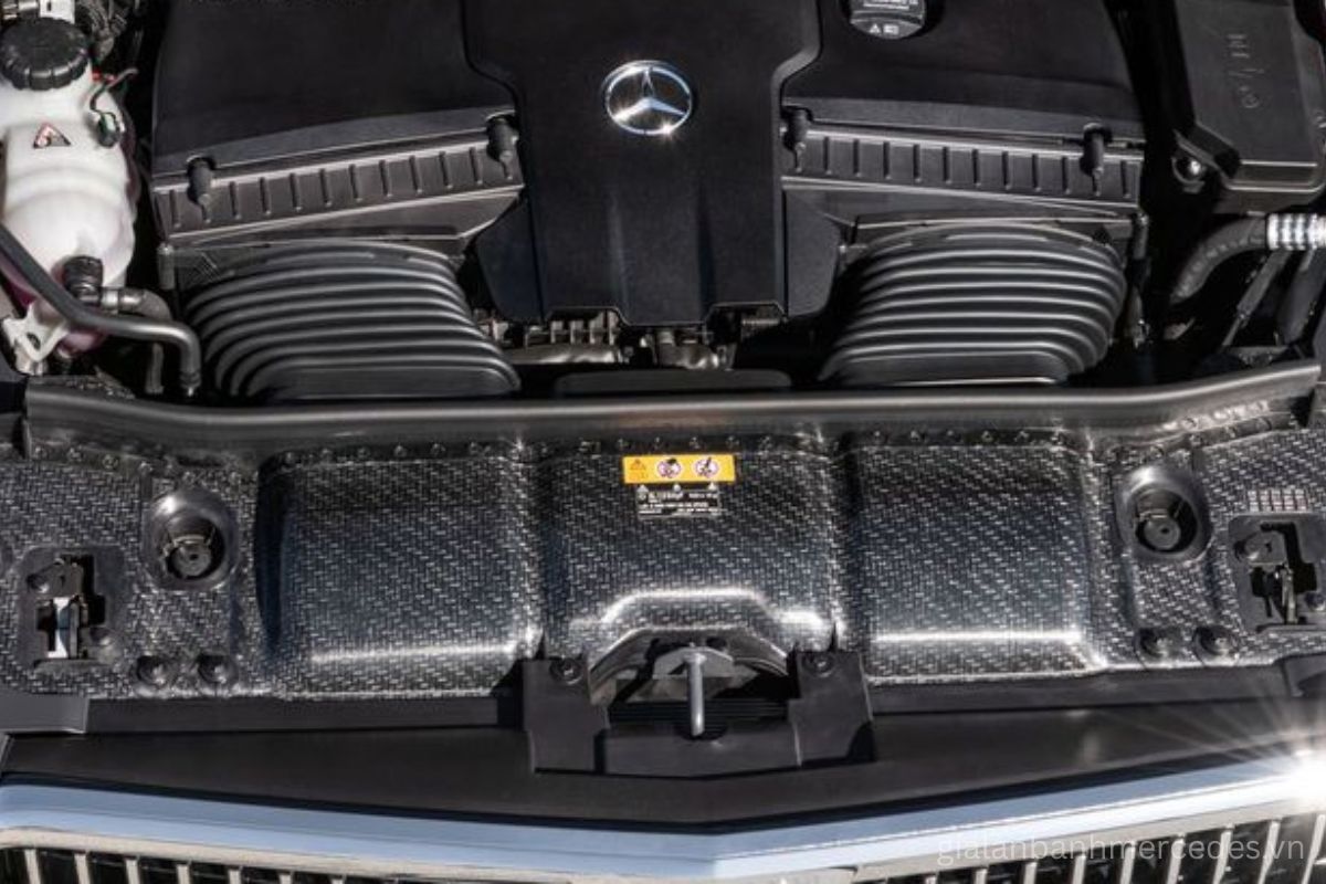 Động cơ V8 4.0L mạnh mẽ trên Mercedes-Maybach GLS 600 Facelift 2025