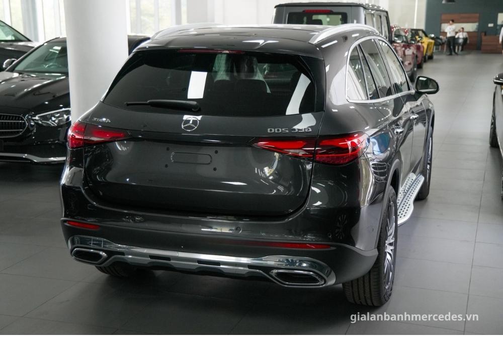 GLC200 V0 VIN 2024 xám nâu đuôi xe
