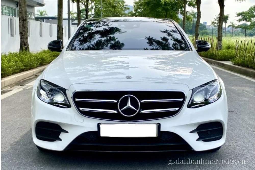 Hình ảnh Mercedes E300 AMG 2020