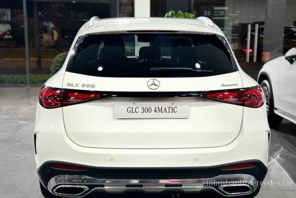 mercedes GLC đuôi xe
