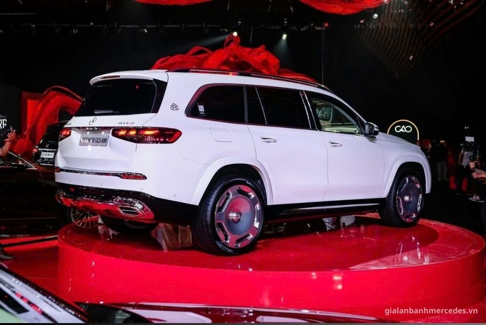 Đuôi xe Maybach GLS 600