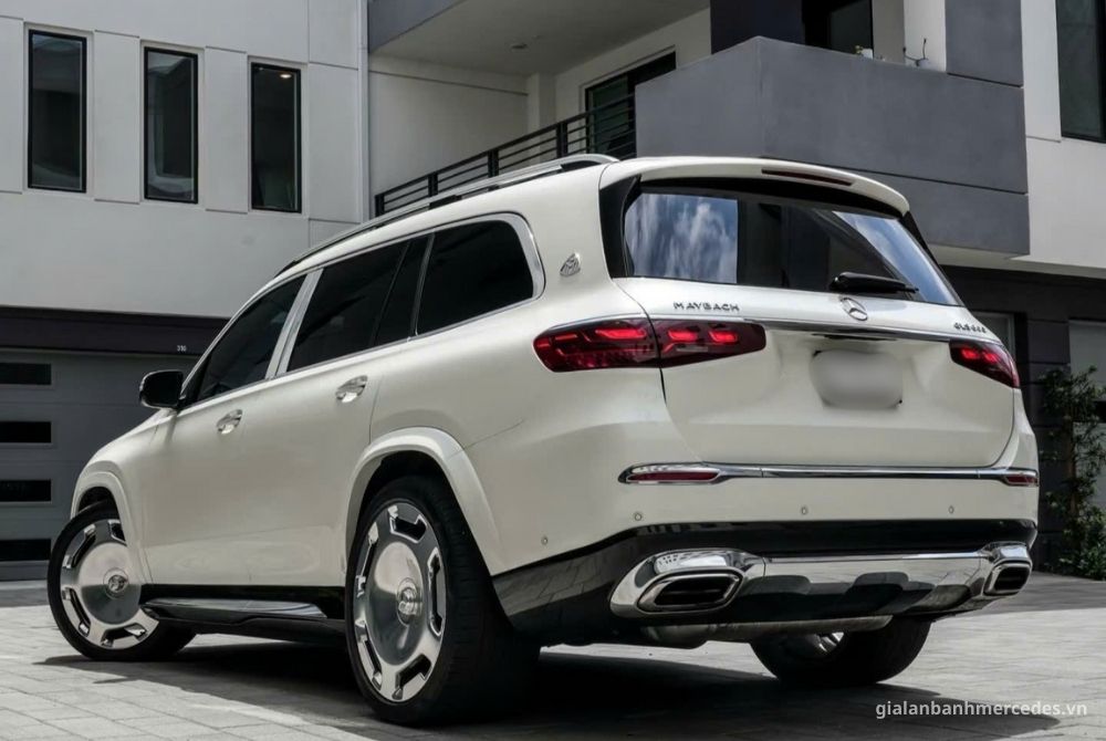 Maybach GLS600 phía sau