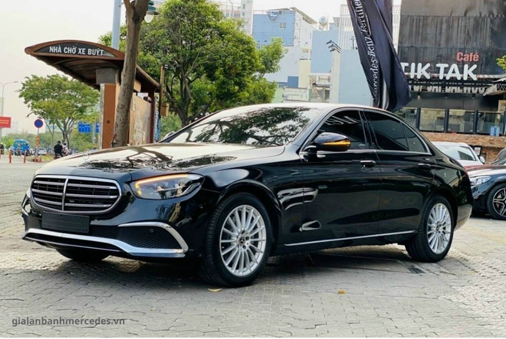 Mercedes-Benz E200 dành cho ai khách hàng mục tiêu