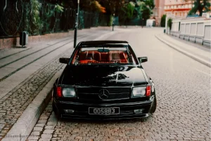 Mercedes-Benz C126 SEC coupe cổ điển thập niên 80
