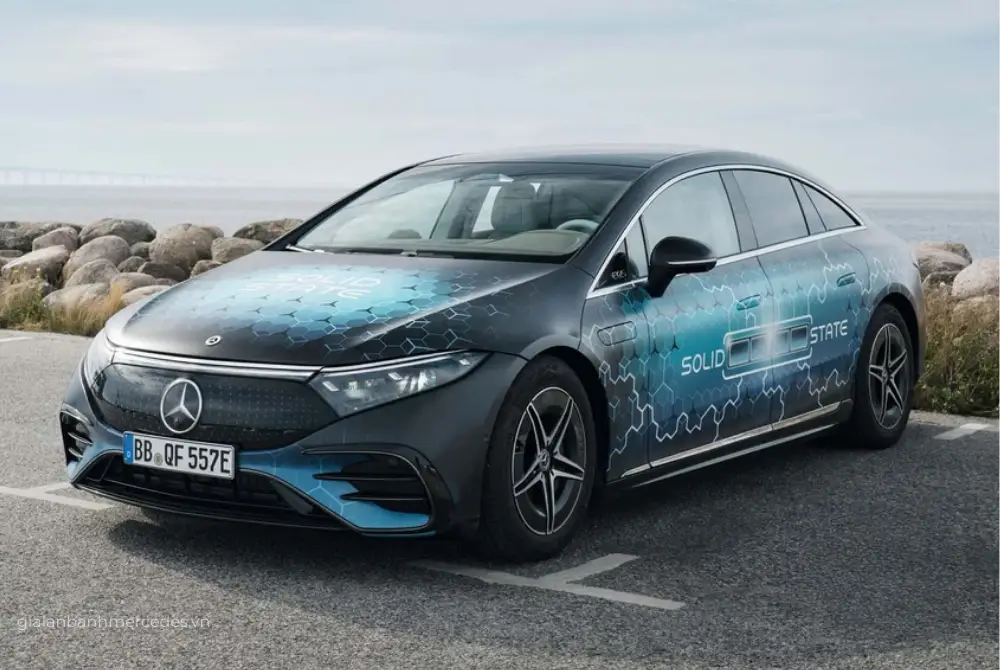 Mercedes EQS phá kỷ lục 1.205 km với pin thể rắn