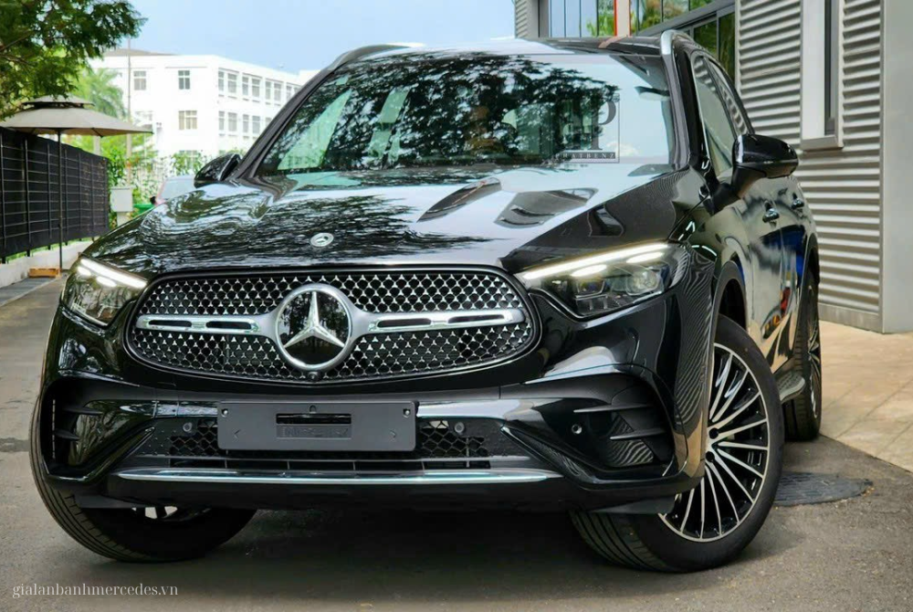 Hình ảnh Mercedes GLC 300 SUV 2025 màu đen