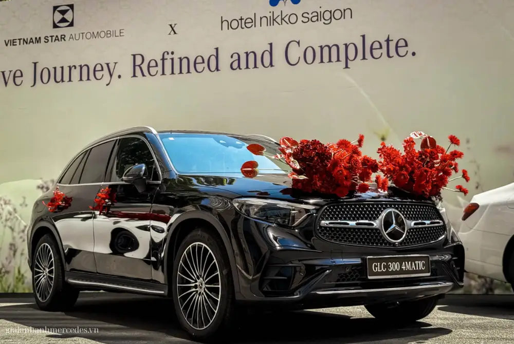 Trải nghiệm lái GLC 300 2025 cảm giác thực tế